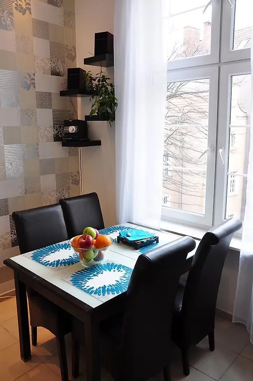Long Street Apartment غدانسك