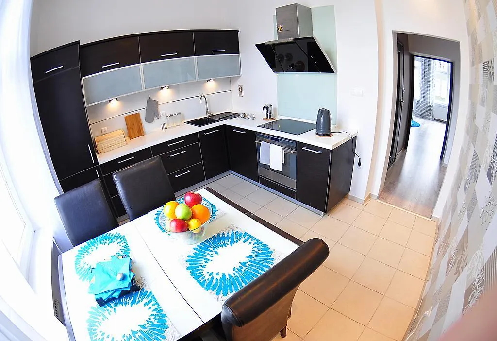 Long Street Apartment غدانسك