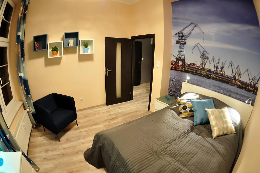 Long Street Apartment غدانسك